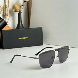 Picture of Balenciga Sunglasses _SKUfw54044917fw